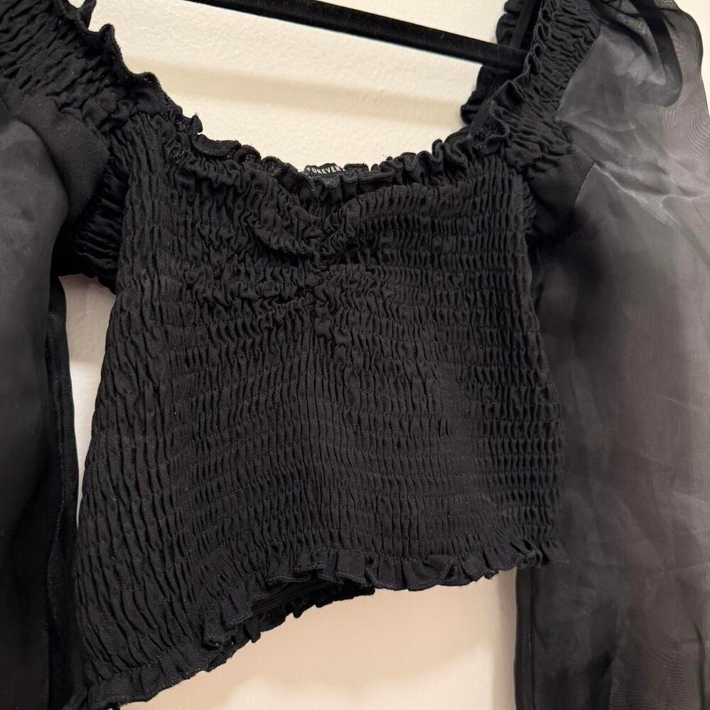 Forever 21 Women's Black Crop-top - Picture 2 of 4